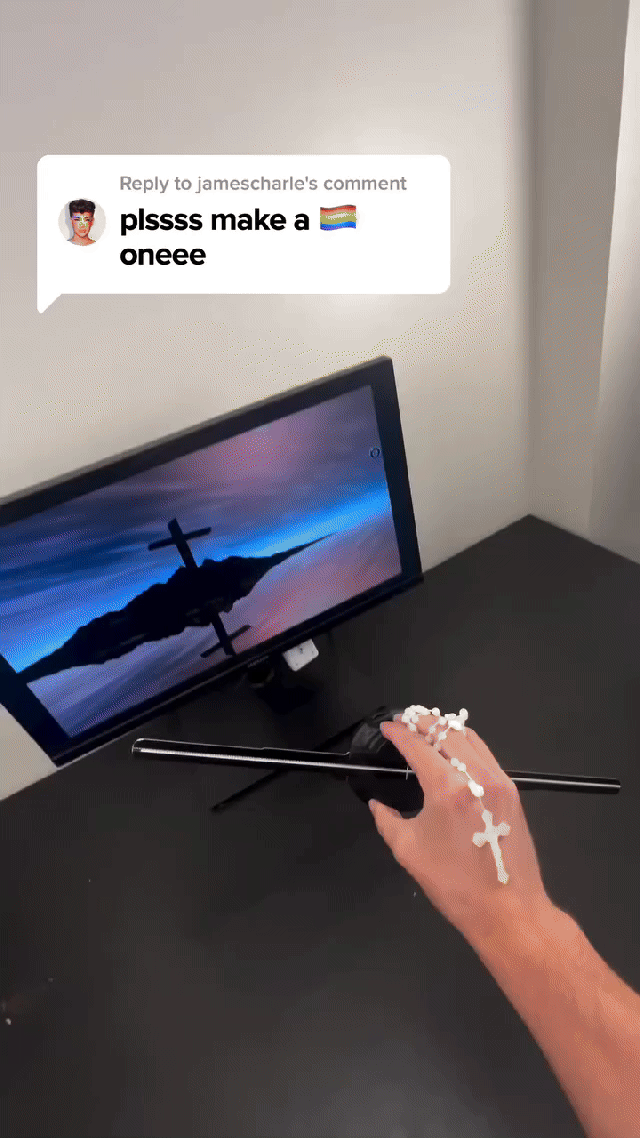 BlessedBloom™  3D Holographic Fan